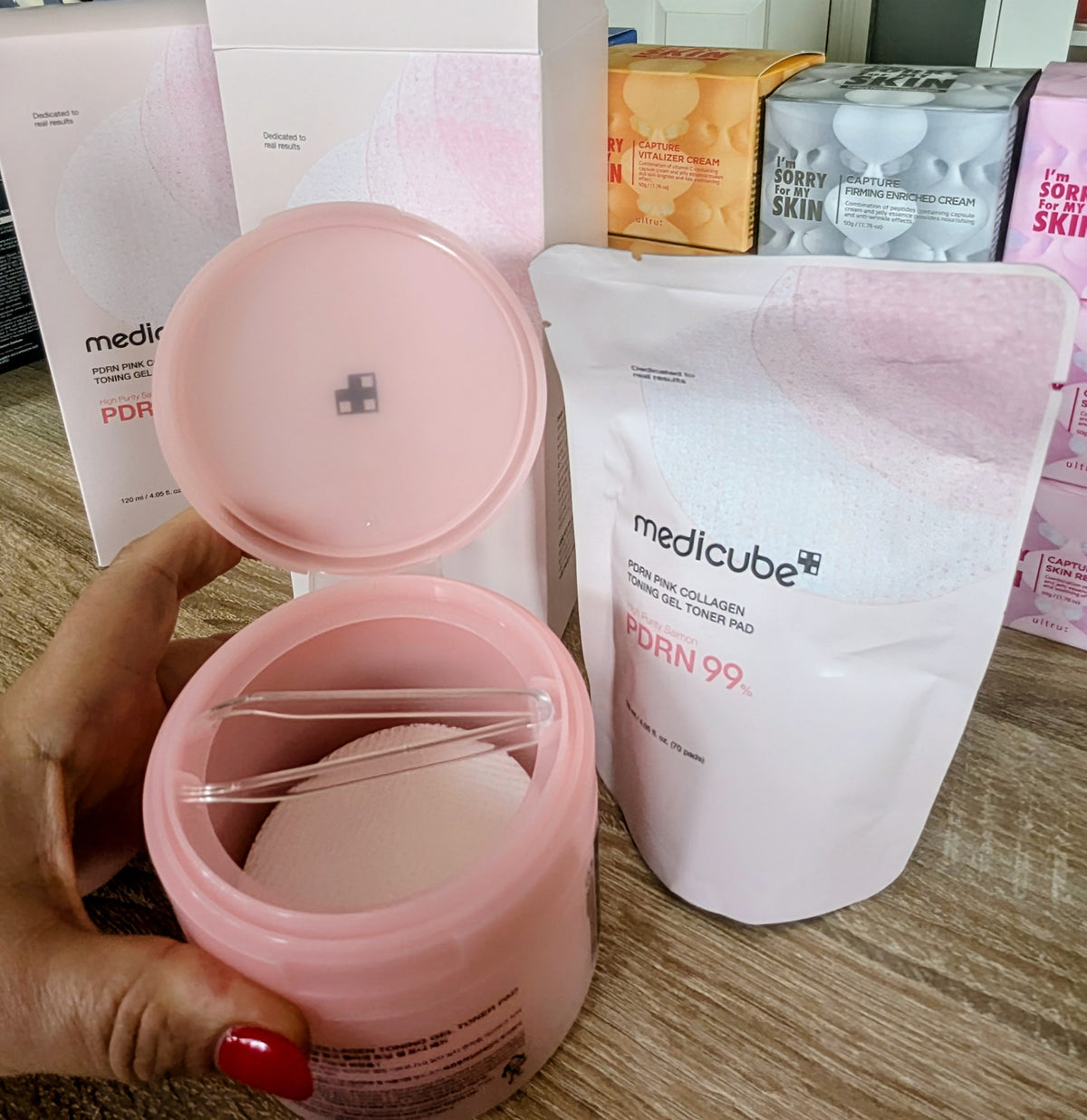 MEDICUBE - PDRN Pink Collagen Toning Gel Toner Pad 120ml (70pcs)