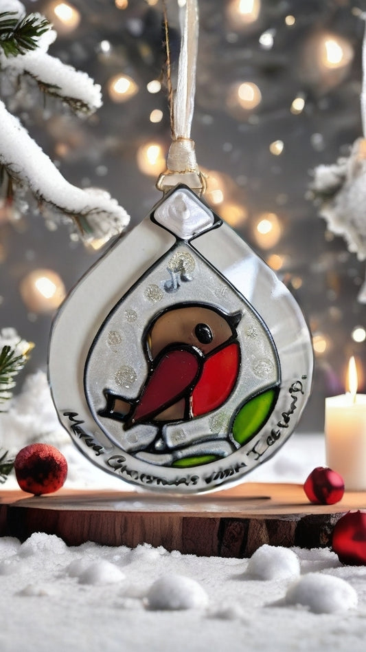 Robin design hand-painted glass Christmas suncatcher by Honor Hales | KELEPURI Gifts